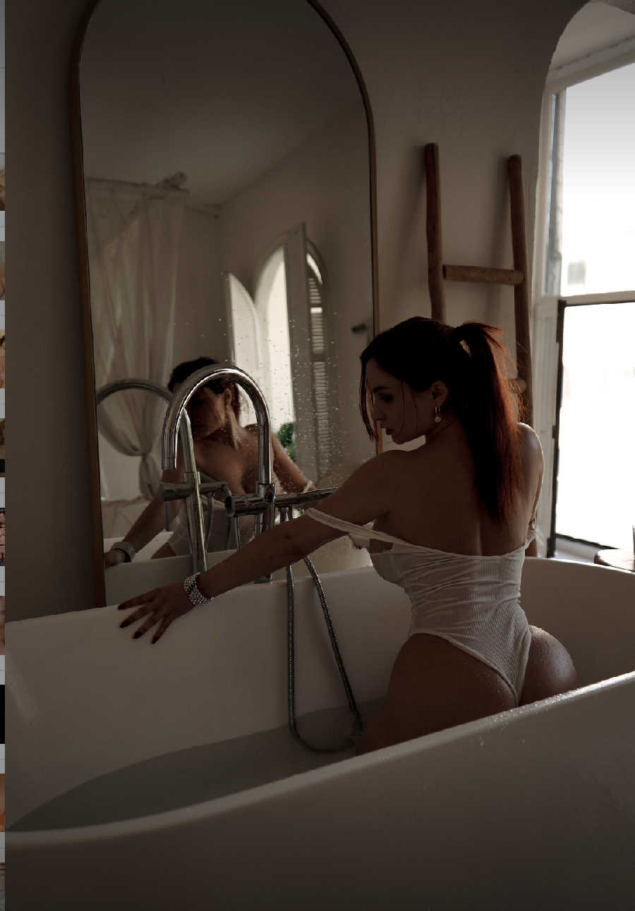 A playful frame from Miranda Faith nude — online in Stockholm