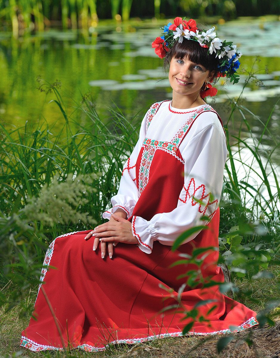 Beautiful girl Girls in Slavic costumes in Stockholm